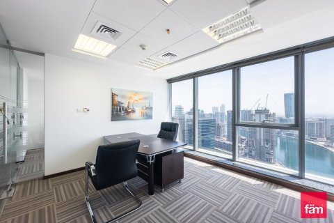 Zyrë në Business Bay, Dubai, Emiratet e Bashkuara Arabe 82.5 m2. № 660585 - Foto 3
