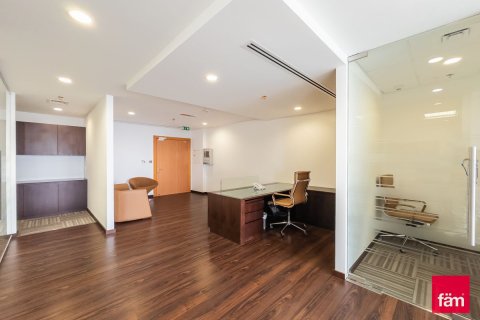 Zyrë në Business Bay, Dubai, Emiratet e Bashkuara Arabe 82.5 m2. № 660585 - Foto 8