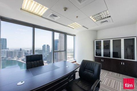 Office in Business Bay, Dubai, UAE 82.5 sq.m. № 660585 - photo 7