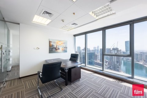 Office in Business Bay, Dubai, UAE 82.5 sq.m. № 660585 - photo 6