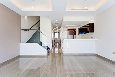 Maison de ville à vendre à  Dubai, EAU 4 chambres, 149 m2 № 736199 - photo 3