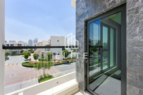 Maison de ville à vendre à  Dubai, EAU 4 chambres, 149 m2 № 736199 - photo 17