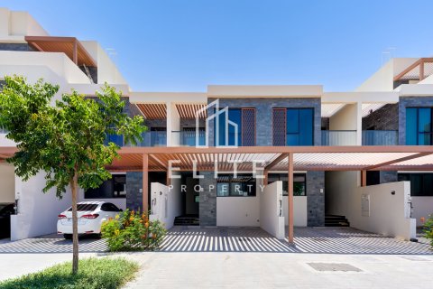 Maison de ville à vendre à  Dubai, EAU 4 chambres, 149 m2 № 736199 - photo 1