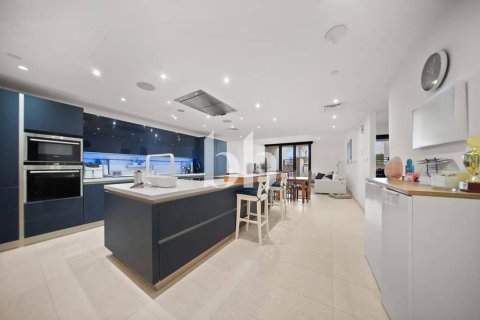 Adosado en venta en Al Raha Beach, Abu Dhabi, EAU 3 dormitorios, 323 m2 № 642522 - foto 7