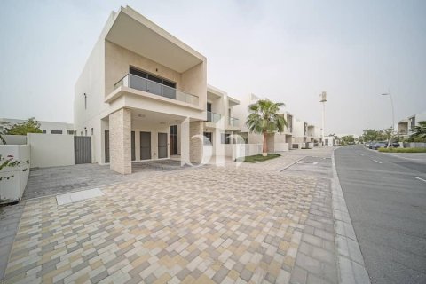 Huvila Yas Island, Abu Dhabi, Arabiemiraatit 4 makuuhuonetta, 355 m2 № 642523 - kuva 19