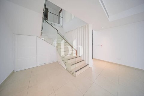 Huvila Yas Island, Abu Dhabi, Arabiemiraatit 4 makuuhuonetta, 355 m2 № 642523 - kuva 6