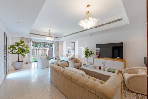 Vila di Abu Dhabi, UEA 4 kamar tidur, 263 m2 nomor 642521 - foto 2