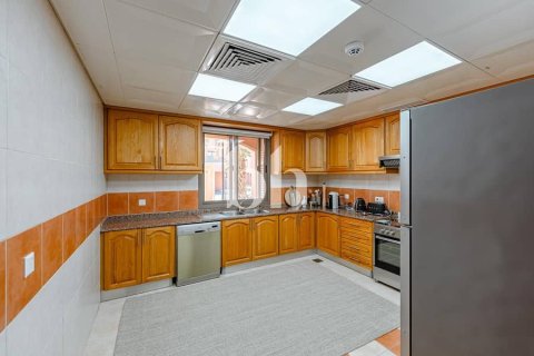 Vila di Abu Dhabi, UEA 4 kamar tidur, 263 m2 nomor 642521 - foto 12