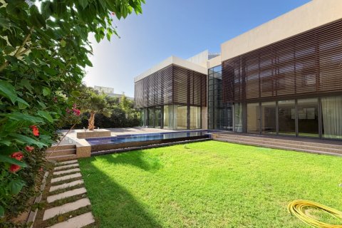 Vila u gradu Mohammed Bin Rashid City, Dubai, UAE 5 spavaće sobe, 746 m2 Br. 715193 - Slika 1