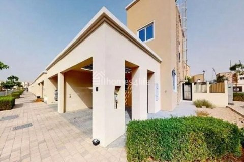 ویلا برای فروش در  Dubai Land، Dubai، امارات متحده عربی  4 خوابه ، 383 متر مربع ، شماره 715195 - تصویر 1