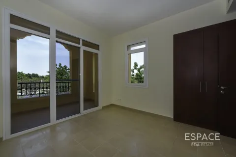 Willa na sprzedaż w Arabian Ranches, Dubai, ZEA 4 sypialnie, 273 mkw., nr 649619 - zdjęcie 5