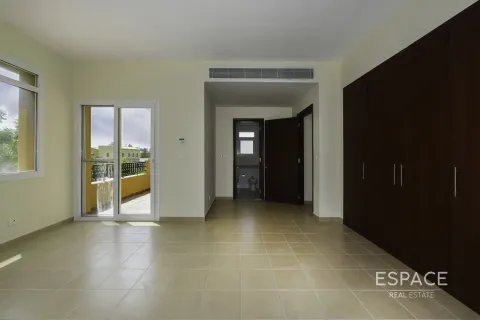 Willa na sprzedaż w Arabian Ranches, Dubai, ZEA 4 sypialnie, 273 mkw., nr 649619 - zdjęcie 3