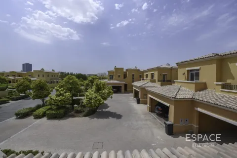 Willa na sprzedaż w Arabian Ranches, Dubai, ZEA 4 sypialnie, 273 mkw., nr 649619 - zdjęcie 8