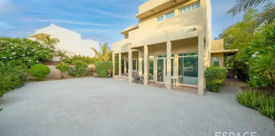 Vila v Arabian Ranches, Dubai, SAE 3 ložnice, 299 m² Č.: 649618