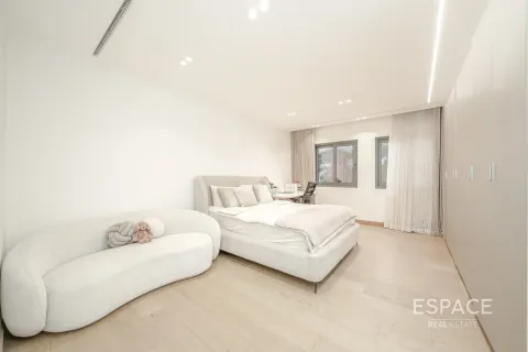 Vilë në Meadows, Dubai, Emiratet e Bashkuara Arabe 5 dhoma gjumi, 390 m2. № 649621 - Foto 13
