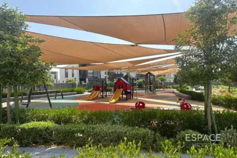 Shtëpi në qytet në Dubai Land, Emiratet e Bashkuara Arabe 3 dhoma gjumi, 208 m2. № 649622 - Foto 9