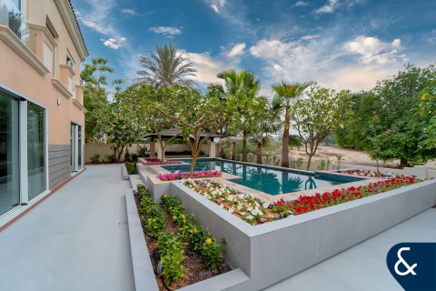 Vila di Dubai Sports City, Dubai, UEA 5 kamar tidur, 557 m2 nomor 671224 - foto 20