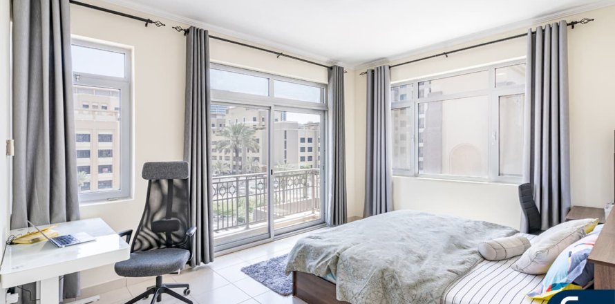 Apartman u gradu The Views, Dubai, UAE 2 spavaće sobe, 130 m2 Br. 671222