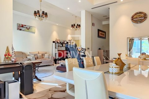 Снять в аренду таунхаус в Al Furjan, Дубай, ОАЭ 3 спальни, 231.98м2, № 757106 - фото 4