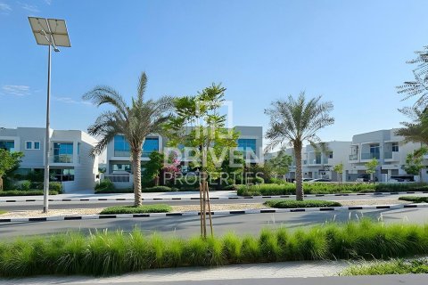 Снять в аренду таунхаус в Al Furjan, Дубай, ОАЭ 3 спальни, 231.98м2, № 757106 - фото 8