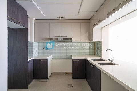 Apartmen di Al Raha Beach, Abu Dhabi, UAE 2 bilik tidur, 145.5 meter persegi № 655625 - foto 6