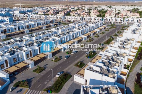 Villa till försäljning i Al Ghadeer, Abu Dhabi, UAE 4 sovrum, 307.1 kvm Nr. 655624 - fotografi 16