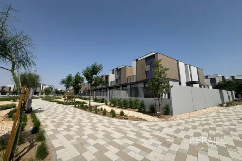 Kuća u nizu u gradu Mudon, Dubai, UAE 3 spavaće sobe, 206 m2 Br. 661225 - Slika 1