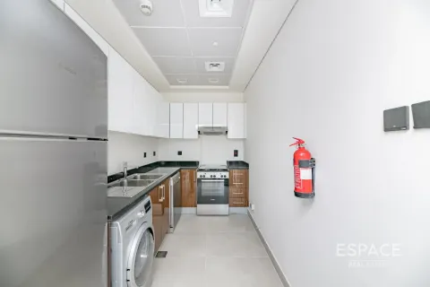 Duplex in Dubai Marina, Dubai, UAE 1 bedroom, 142 sq.m. № 661230 - photo 4