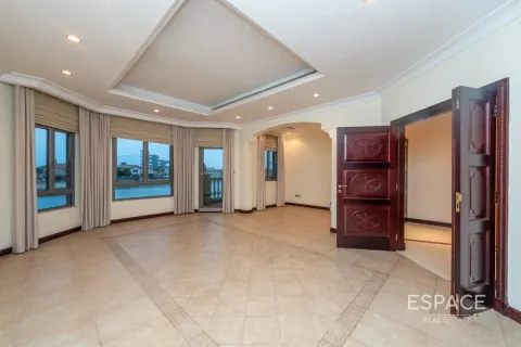 Palm Jumeirah, Dubai, UAE의 임대용 빌라 침실 4개, 623제곱미터 번호 661226 - 사진 9