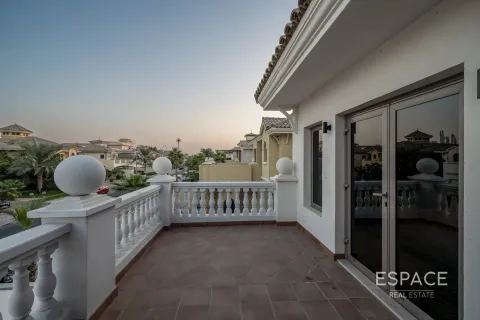 Villa sa Palm Jumeirah, Dubai, UAE 4 silid-tulugan, 623 sq.m. № 661226 - larawan 15