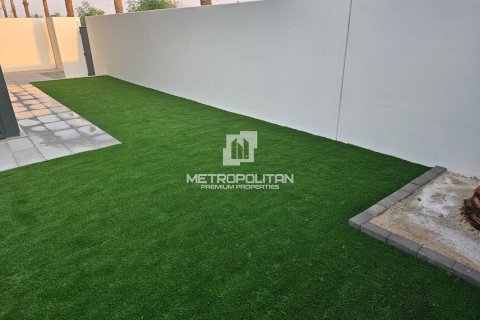 Villa te huur in Arabian Ranches 3, Dubai, VAE 4 slaapkamers, 302 vr.m., nr 663830 - foto 3