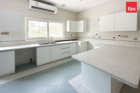 Villa sa Al Barsha, Dubai, UAE 5 silid-tulugan, 1543.2 sq.m. № 633806 - larawan 12