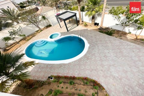 Villa sa Al Barsha, Dubai, UAE 5 silid-tulugan, 1543.2 sq.m. № 633806 - larawan 11