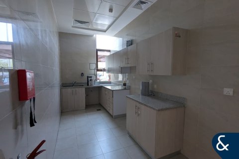 Villa itt: Jumeirah Village Circle, Dubai, EAE, 3 hálószoba, 286 m², azonosító: 668468 - fénykép 5