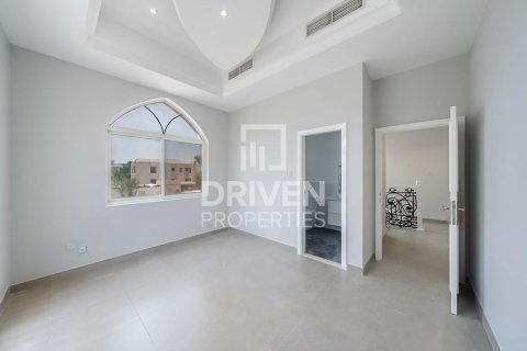 Villa zur Miete in Umm Suqeim, Dubai, VAE 3 Schlafzimmer, 260 m2 Nr. 655579 - Foto 14