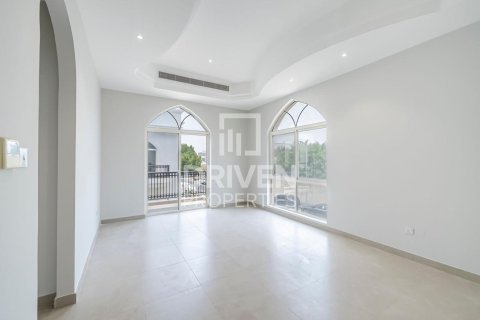 Villa zur Miete in Umm Suqeim, Dubai, VAE 3 Schlafzimmer, 260 m2 Nr. 655579 - Foto 8