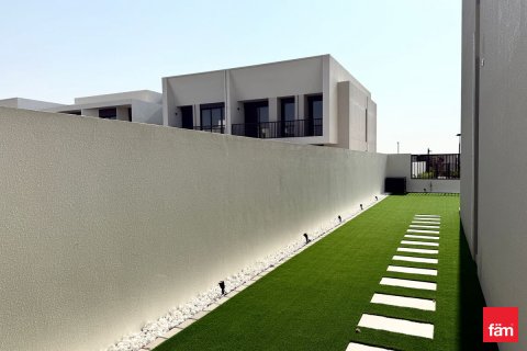 Városi lakóépület itt: Town Square, Dubai, EAE, 4 hálószoba, 281.8 m², azonosító: 655633 - fénykép 21