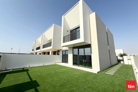 Városi lakóépület itt: Town Square, Dubai, EAE, 4 hálószoba, 281.8 m², azonosító: 655633 - fénykép 1