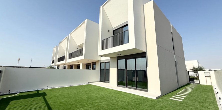 Városi lakóépület itt: Town Square, Dubai, EAE, 4 hálószoba, 281.8 m², azonosító: 655633