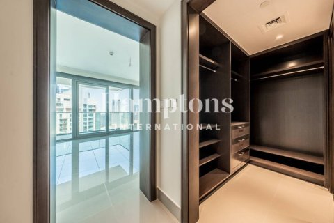 Huoneisto Downtown Dubai (Downtown Burj Dubai), Arabiemiraatit 3 makuuhuonetta, 190.07953800 m2 № 651507 - kuva 21
