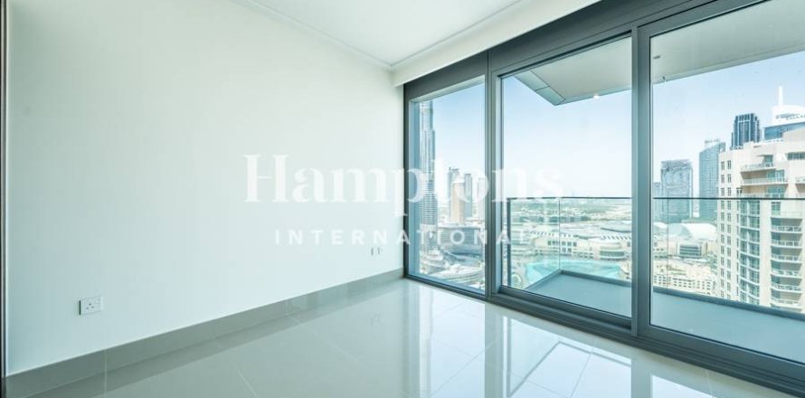 Huoneisto Downtown Dubai (Downtown Burj Dubai), Arabiemiraatit 3 makuuhuonetta, 190.08 m2 № 651507