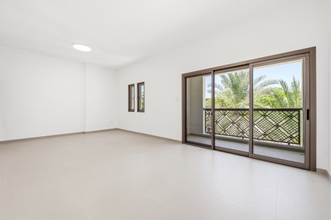Appartement te huur in The Gardens, Dubai, VAE 3 slaapkamers, 134 vr.m., nr 754488 - foto 1