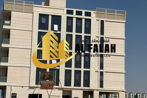 Land in Tilal City, Sharjah, UAE 469 sq.m. № 647462 - photo 3