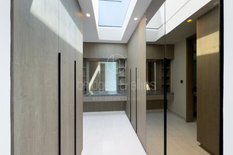 Villa in Dubai, UAE 4 bedrooms, 405 sq.m. № 629722 - photo 22
