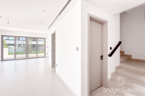 Vilă de închiriat în Dubai, EAU 4 dormitoare, 316.9 mp.  №629719 - poză 18