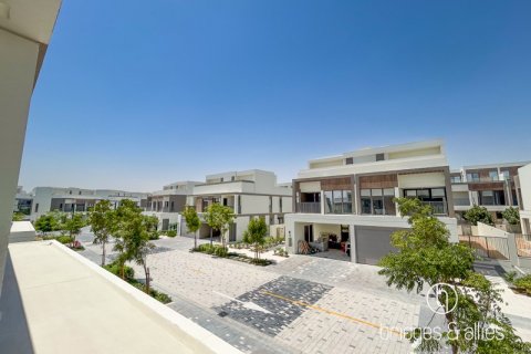 Vilă de închiriat în Dubai, EAU 4 dormitoare, 316.9 mp.  №629719 - poză 17