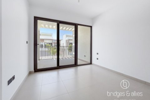 Vilă de închiriat în Dubai, EAU 4 dormitoare, 316.9 mp.  №629719 - poză 14