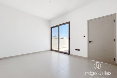 Vilă de închiriat în Dubai, EAU 4 dormitoare, 316.9 mp.  №629719 - poză 9