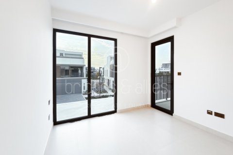 Üürile anda villa asukohaga Dubai, AÜE: 4 magamistoaga, 316.9 m² Nr 629716 - pilt 13