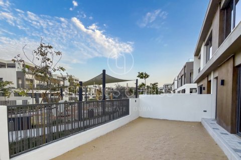 Üürile anda villa asukohaga Dubai, AÜE: 4 magamistoaga, 316.9 m² Nr 629716 - pilt 8
